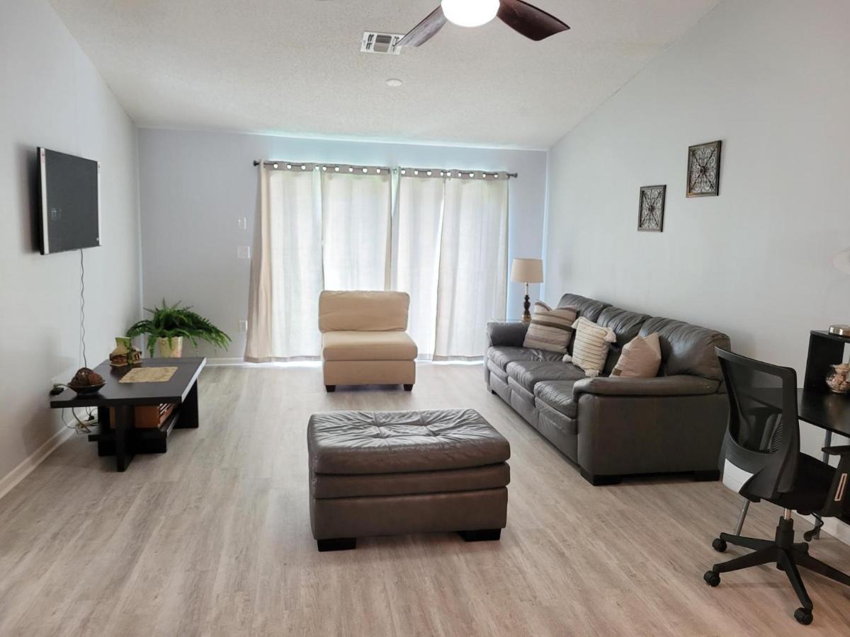 Beautiful Townhouse Easy Access To Everything. Clearwater Exteriör bild